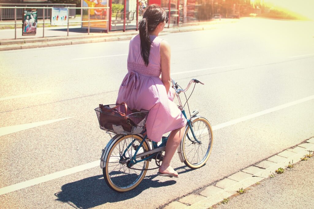 people, woman, nature-2586810.jpg